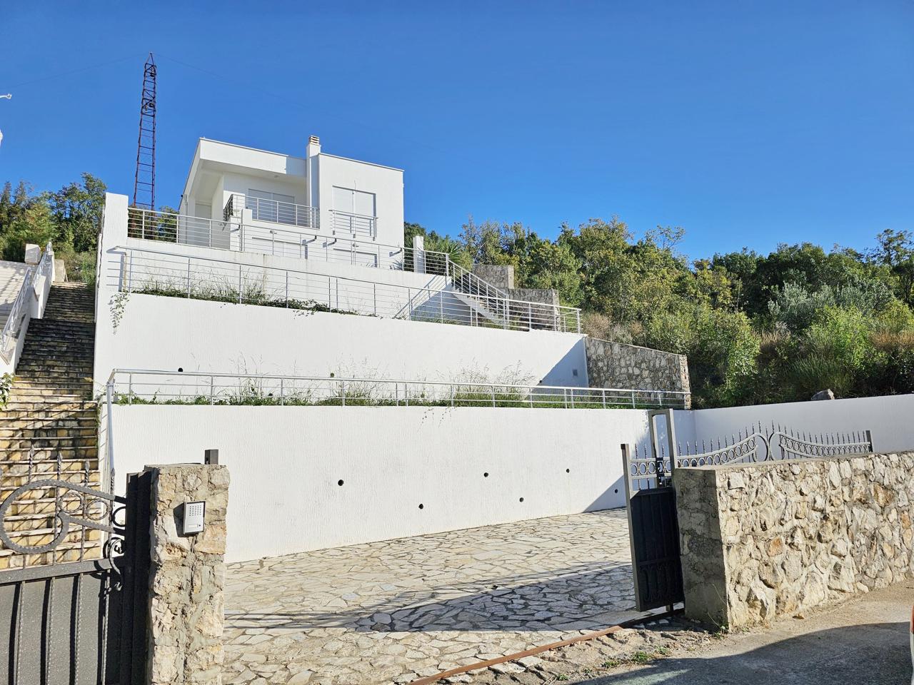 Image of House - 3 Bedrooms - 3 Bathrooms for Sale in Bar-Ratac-Montenegro, Image 4
